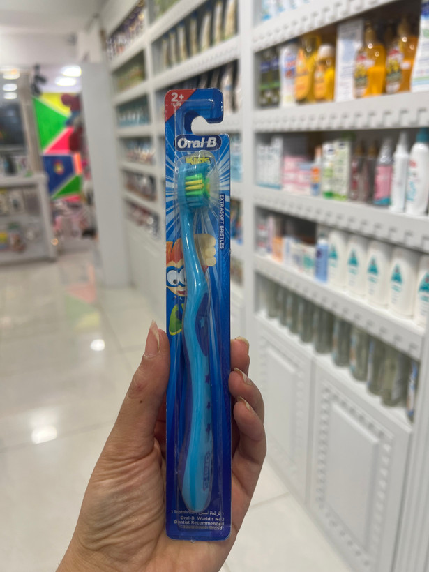 مسواك كودك اورال بي بالاي دوسال